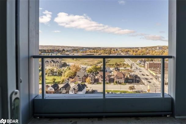 For Lease - 39 MARY Street, Barrie, Ontario - Photo 1