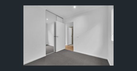 Spacious, Stylish & Ready to Move In! - Photo 4