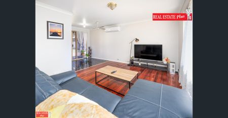 Spacious Living On Ewart Street - Photo 3