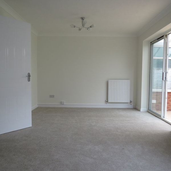 Sandown Crescent, Bowbrook, Shrewsbury, SY3 8SL - Photo 1