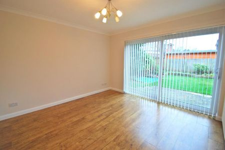 4 bedroom detached house to rent - Photo 4