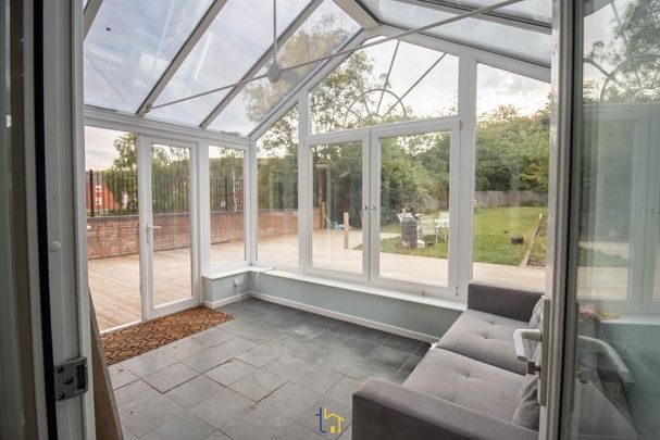 1 bedroom in a house share to rent - Photo 1