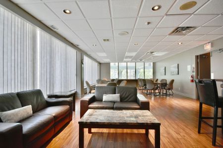 For Lease - 75 Ellen Street Unit# 201, Barrie, Ontario - Photo 2