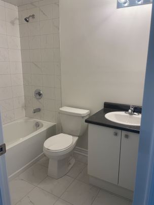 For Lease - 41 Mia Drive, Hamilton, Ontario - Photo 1