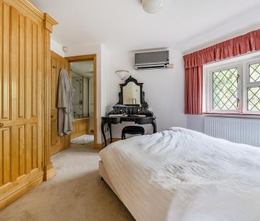 5 bedroom detached house to rent - Photo 5