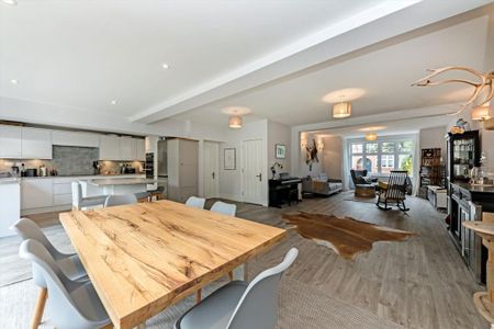 5 bedroom house to rent - Photo 2