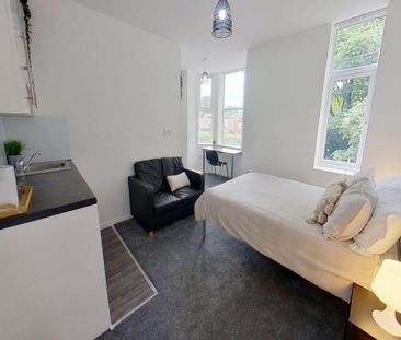 Studio to rent - Photo 6