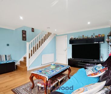3 bedroom semi-detached house to rent - Photo 2