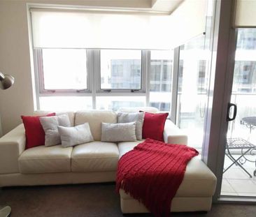 FULLY FURNISHED OPEN PLAN STUDIO IN NORTH SYDNEY - Photo 5