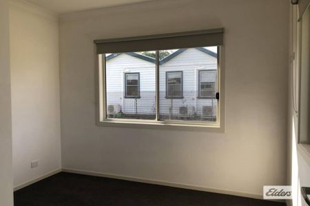 Modern property in Port Albert. - Photo 2