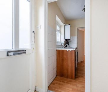1 bedroom flat to rent - Photo 6