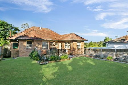 110 Paterson Road, Bolwarra. - Photo 4