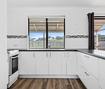 4 Gamol Place, Mandurah, WA 6210 - Photo 4