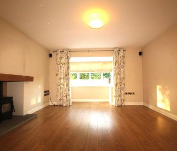 5 bedroom detached house to rent - Photo 3