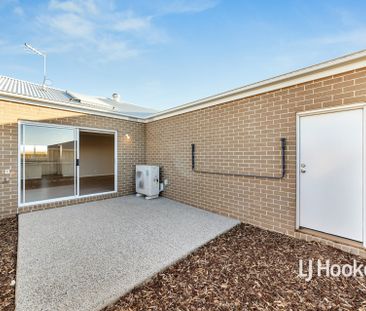 7 Arkport Way, Manor Lakes VIC, Belconnen - Photo 1