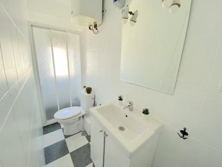 Calle Doctor Serás, Sevilla, Andalusia 41009 - Photo 5