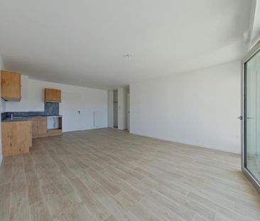 Location Appartement 4 pièces 81m² POITIERS 86000 - Photo 2