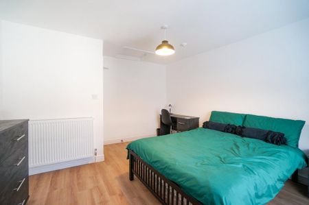 7 bedroom terraced house to rent - Photo 5