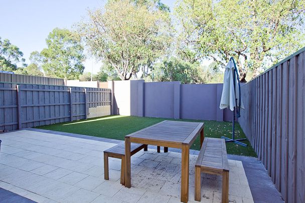 2/91 Winthrop Avenue, Nedlands. - Photo 1