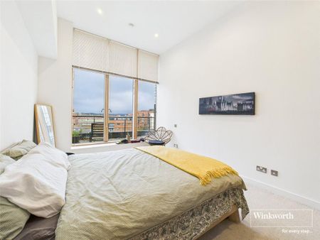 1 bedroom penthouse to rent - Photo 4