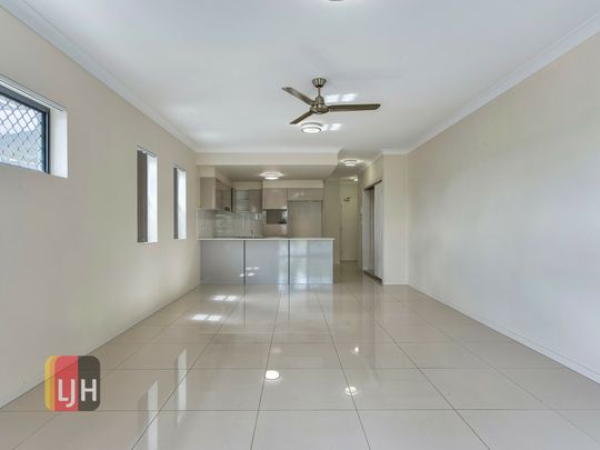 MODERN & AIR CONDITIONED UNIT WITH BIG BREEZY BALCONY - Photo 1
