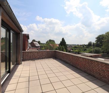 Dakappartement met 1 slaapkamer, terras en garage. - Photo 1