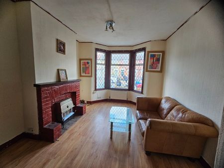 4 Bed Terraced House, Wingate Road, IG1 - Photo 2