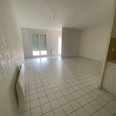 Location Appartement Studio 36 m² Vatan - Photo 1