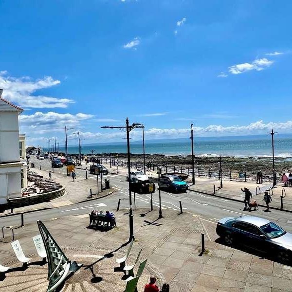 Esplanade House, Porthcawl, Bridgend County Borough, CF36 - Photo 1