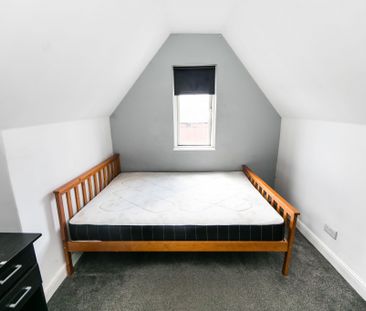 Hartley Grove, Hyde Park, Leeds - Photo 2