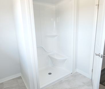 For Lease - 15 Samuel Avenue, Pelham, Ontario - Photo 3