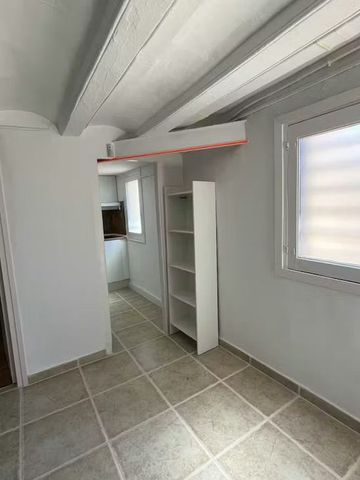 Carrer de Cardona, Barcelona, Catalonia 08001 - Photo 3