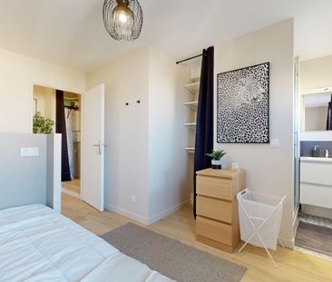 JEAN JAURES J Roommate 4 Bedrooms at Clermont Ferrand - Photo 1
