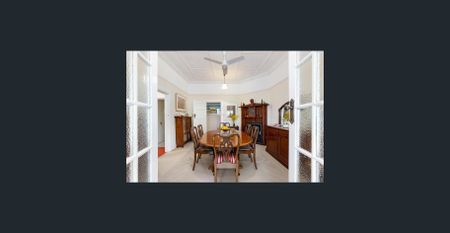 Classic Californian Bungalow In Prestigious Longueville Locale - Photo 3