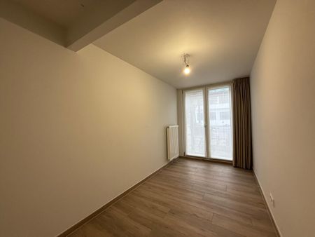 Modern appartement met twee slaapkamers - Photo 2