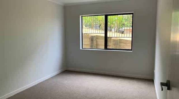 Low Maintenance, Executive Style Living - Photo 1