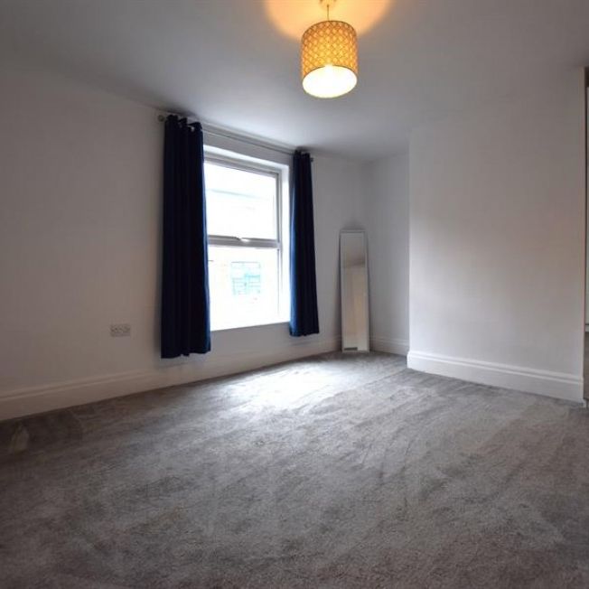 2 Bedroom Terraced To Let - Photo 1