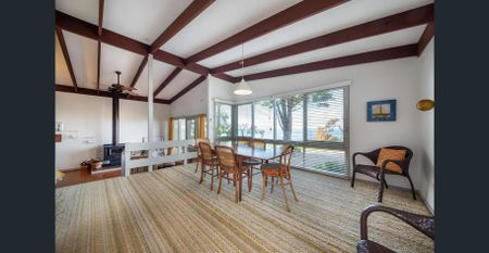 Classic 1960s Beach House with Spectacular Waterfront Views - Photo 3