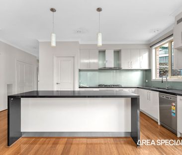 Beautiful Family Home with Multiple Living Areas & Spacious Outdoor... - Photo 3