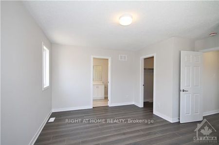 For Lease - 201 BILLRIAN Crescent, Stittsville - Munster - Richmond, Ontario - Photo 4