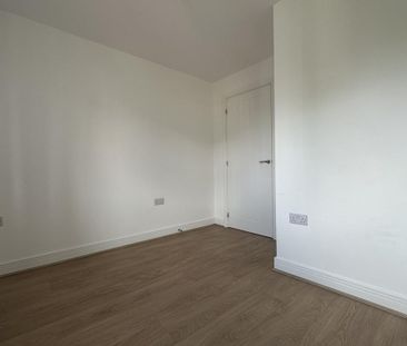 4 bedroom detached house to rent - Photo 5