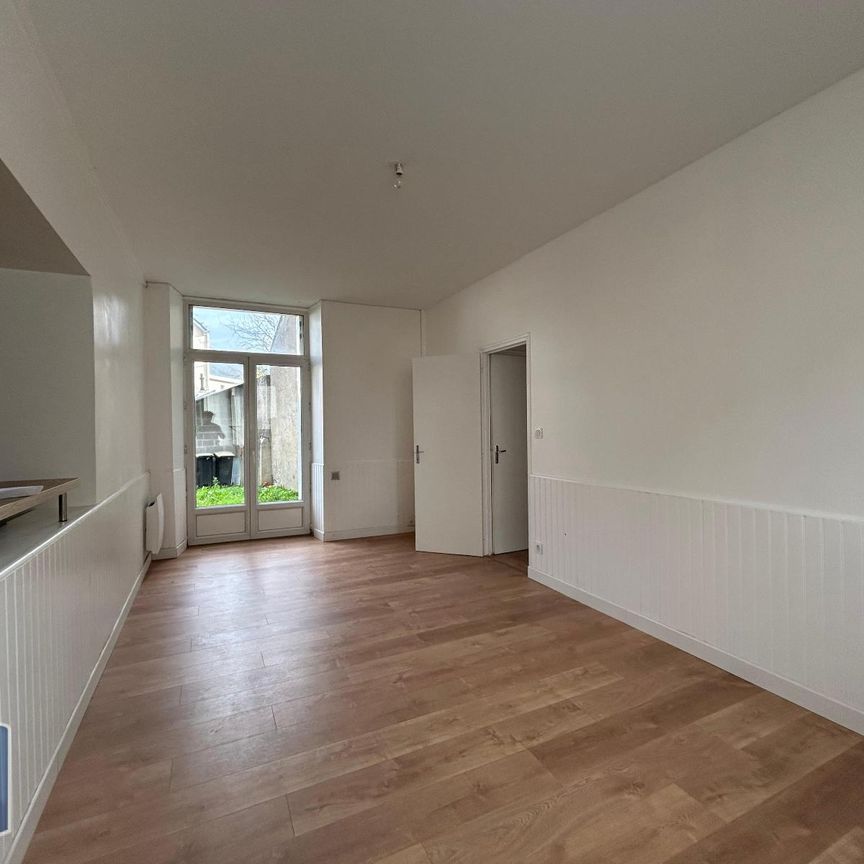 Location Appartement 2 pièces 43m² LES PONTS DE CE 49130 - Photo 1