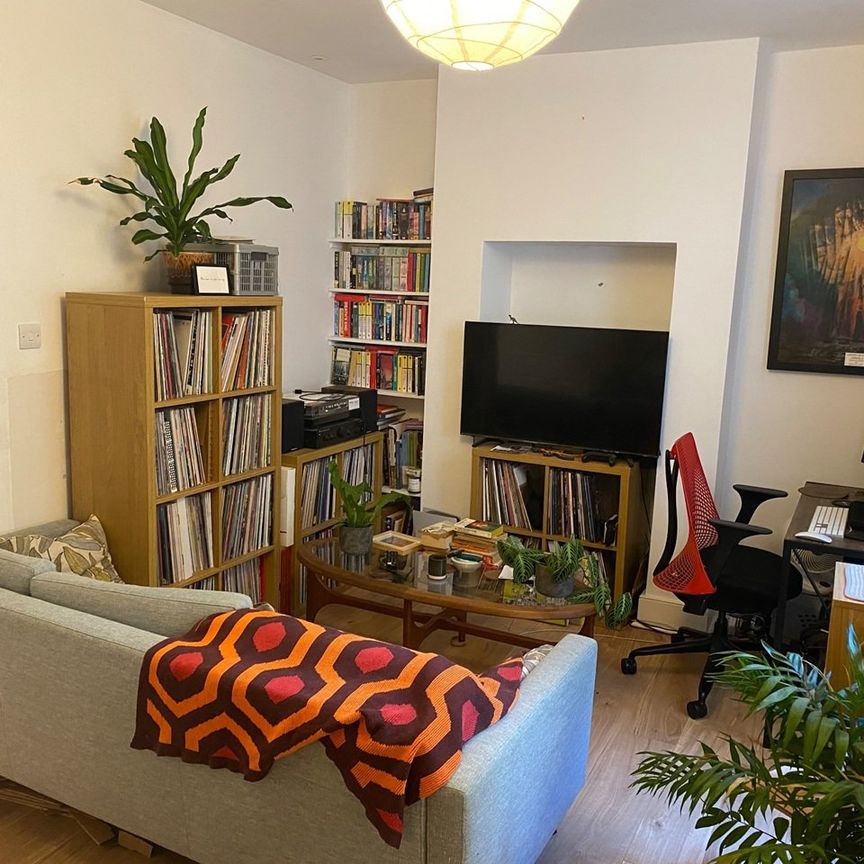 1 Bed Flat, Gordon Road, BN1 - Photo 1
