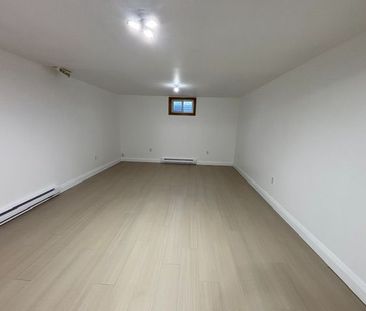 For Lease - 320 Myrtle Road, Whitby, Ontario - Photo 4