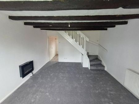 2 bedroom end of terrace house to rent - Photo 5