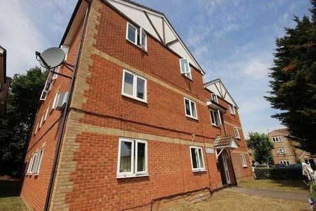 Maplin Park, Slough, SL3 - Photo 3