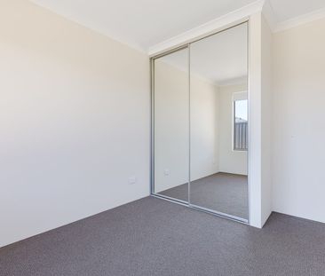 4x2 Modern Family Home - Photo 6