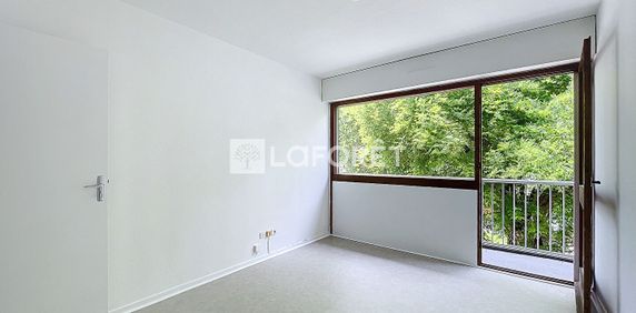 Apartment - Photo 2