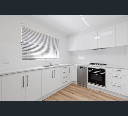 8B Kareda Dr, Campbelltown, SA 5074 - Photo 4