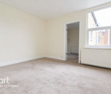 3 bedroom end of terrace house to rent - Photo 5
